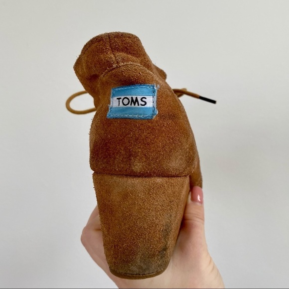 TOMS Desert Chestnut Suede Wedge Ankle Boots | Lace-Up Plaid Lined - Picture 6 of 14